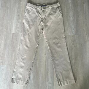Tommy Hilfiger Pants Mens 40x32 Straight Leg Stretch Rayon Blend Golf Tan